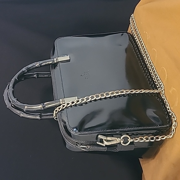 GUCCI VINTAGE BAMBOO HANDLE BLACK PATENT LEATHER HANDBAG SILVER HARDWARE - Picture 6 of 17